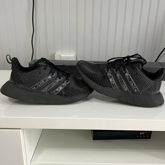 Adidas Kids Shoes - Picture 1 of 5